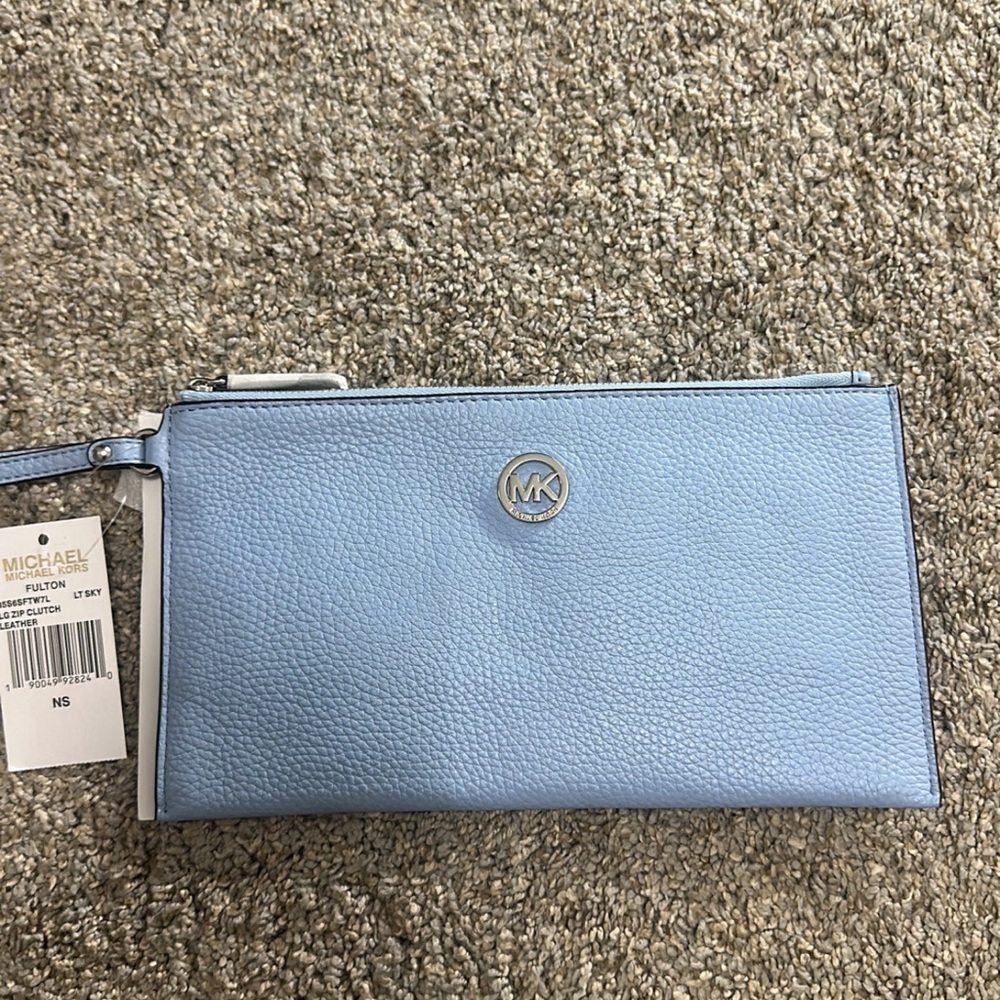 MK clutch